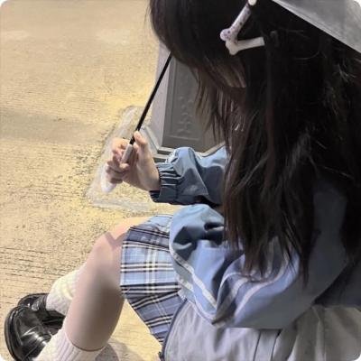 我才不要和人类恋爱呢